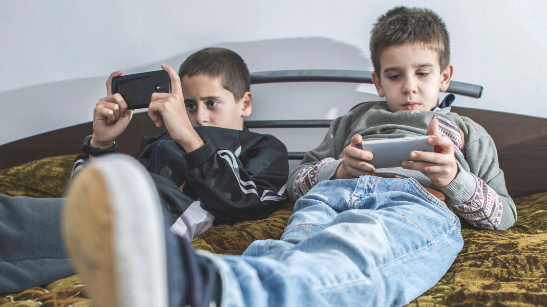 What is &ldquo;Text Neck&rdquo; and How Can You Prevent your Kids from Having it?